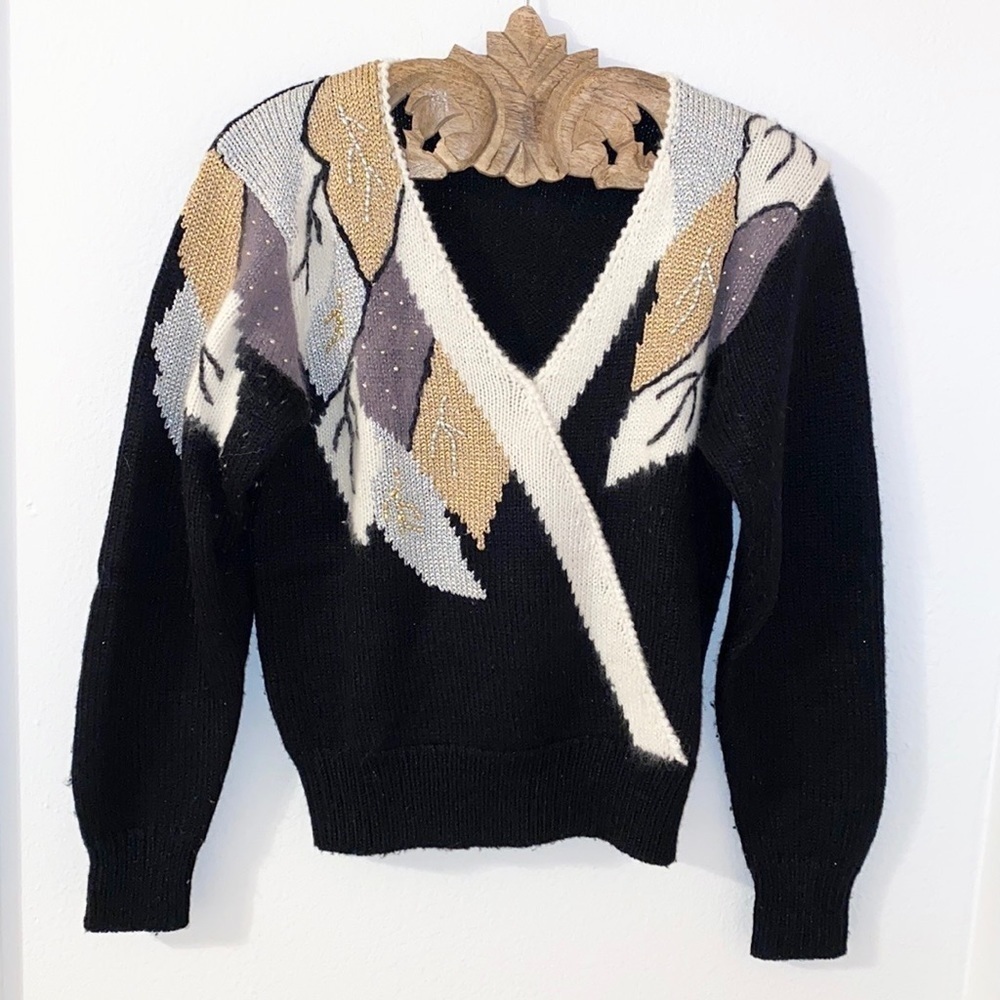 VINTAGE 90s Abstract Fuzzy Soft Beaded Ballon Sleeve V-Neck Sweater Size Small